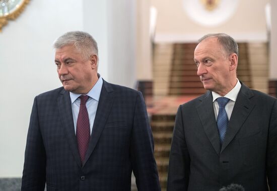 President Putin chairs Security Council meeting