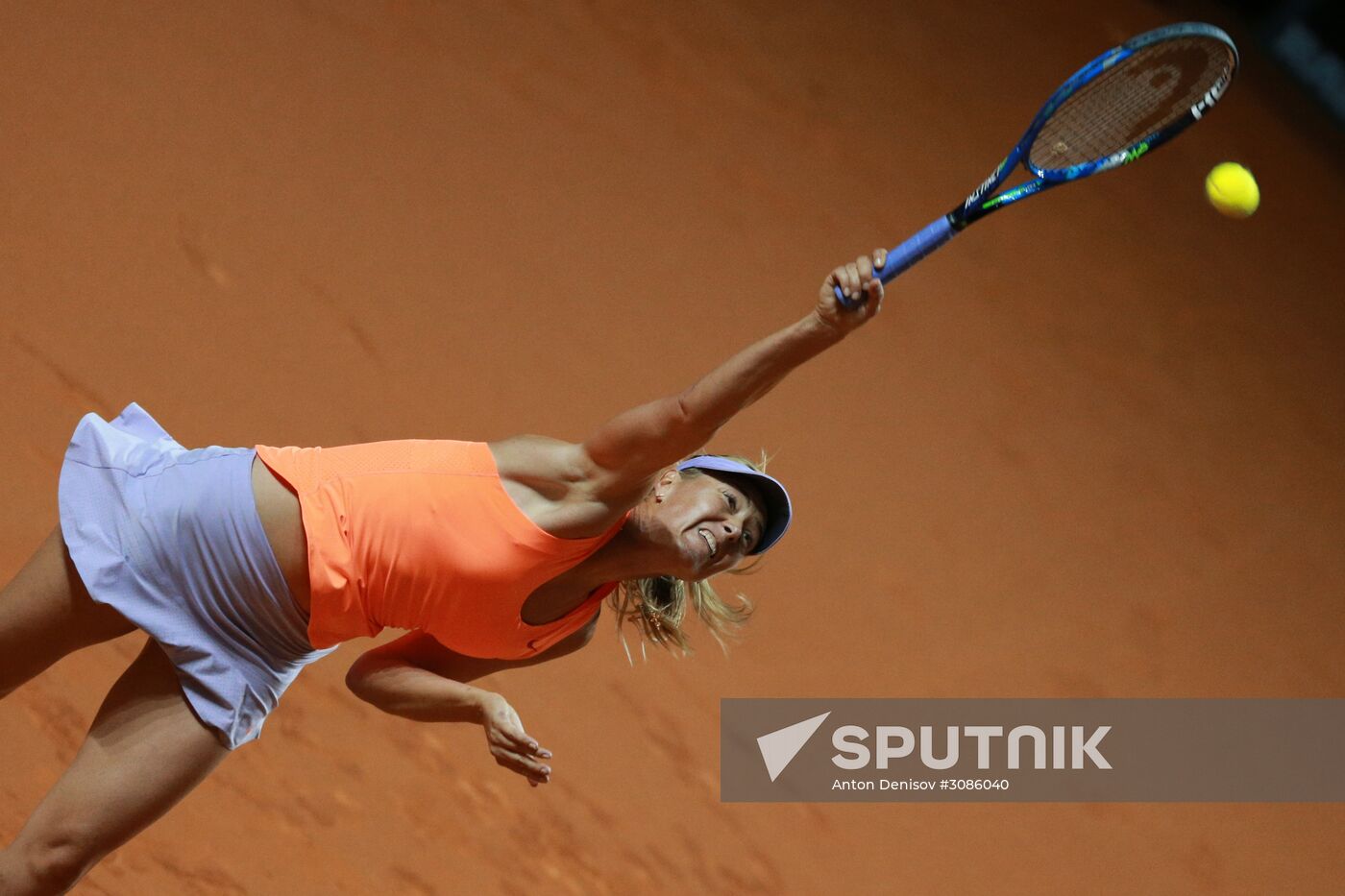 WTA Porsche Tennis Grand Prix 2017. Day Five