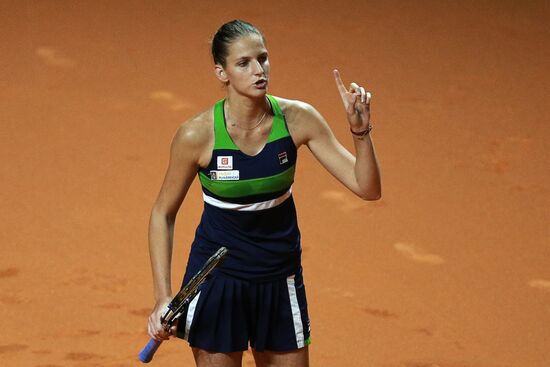 WTA Porsche Tennis Grand Prix 2017. Day Five