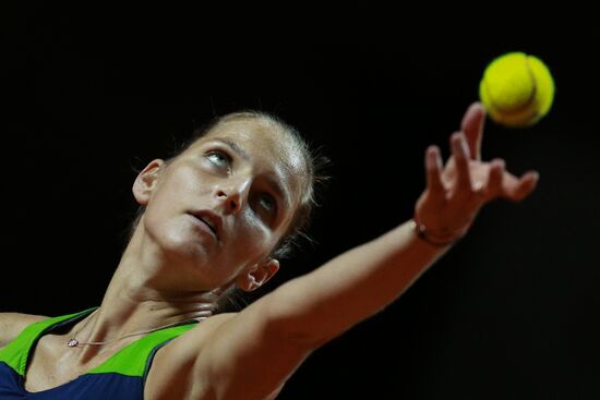 WTA Porsche Tennis Grand Prix 2017. Day Five