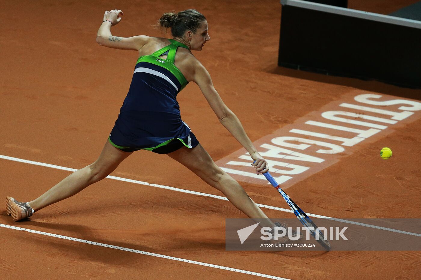 WTA Porsche Tennis Grand Prix 2017. Day Five