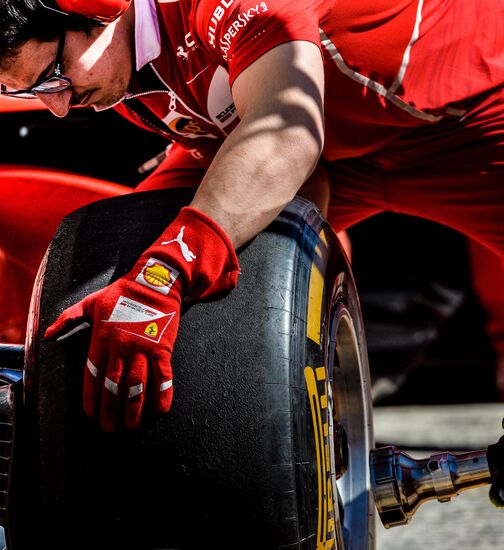 Car racing. Formula 1 Grand Prix of Russia. Free races. Third session