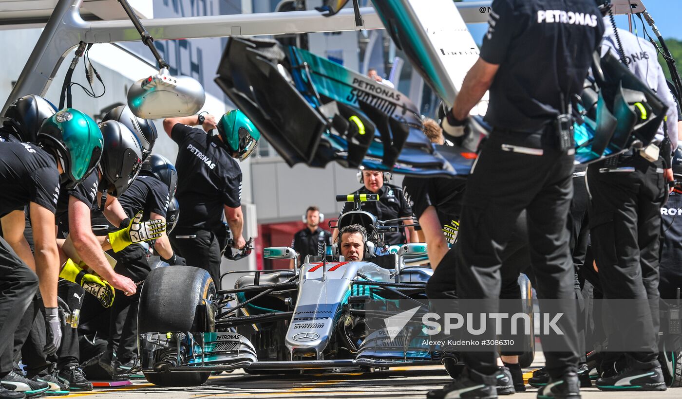 Car racing. Formula 1 Grand Prix of Russia. Free races. Third session