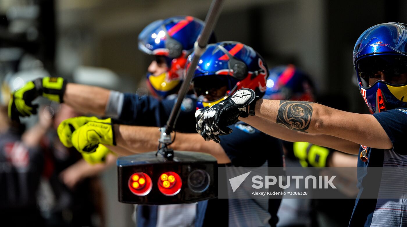Car racing. Formula 1 Grand Prix of Russia. Free races. Third session