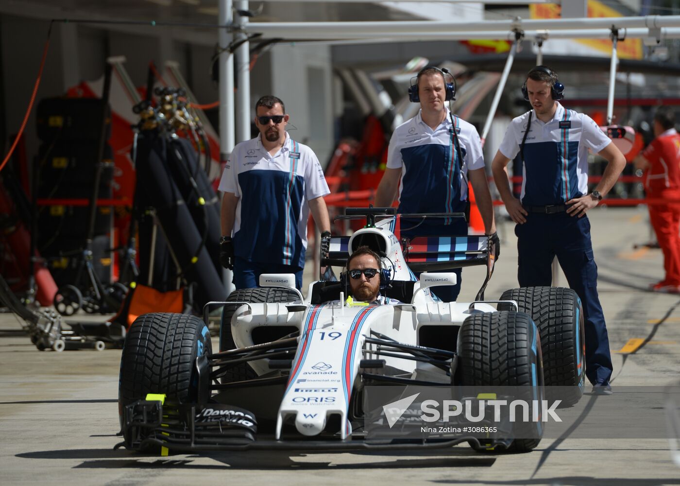2017 Formula 1 VTB Russian Grand Prix. Pit stop training
