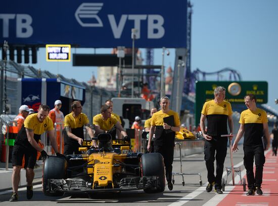 Car racing. Formula 1 Grand Prix of Russia. Free races. Third session