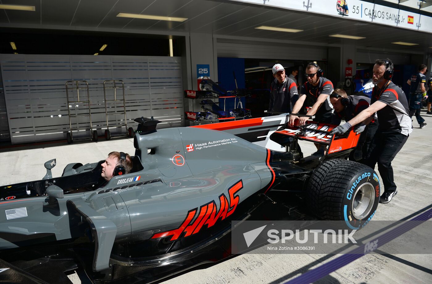 Car racing. Formula 1 Grand Prix of Russia. Free races. Third session