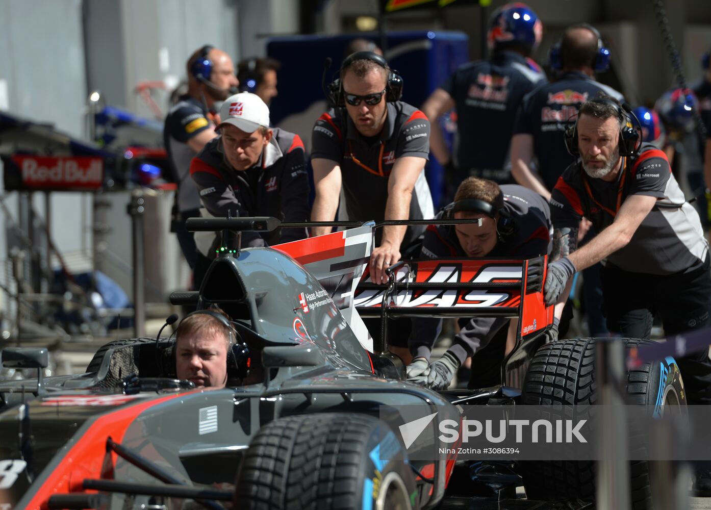 Car racing. Formula 1 Grand Prix of Russia. Free races. Third session
