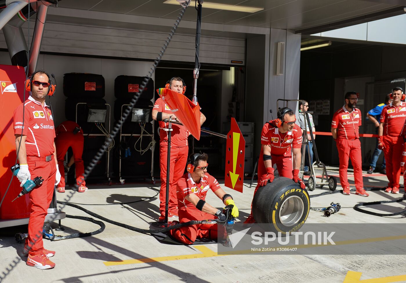 Car racing. Formula 1 Grand Prix of Russia. Free races. Third session