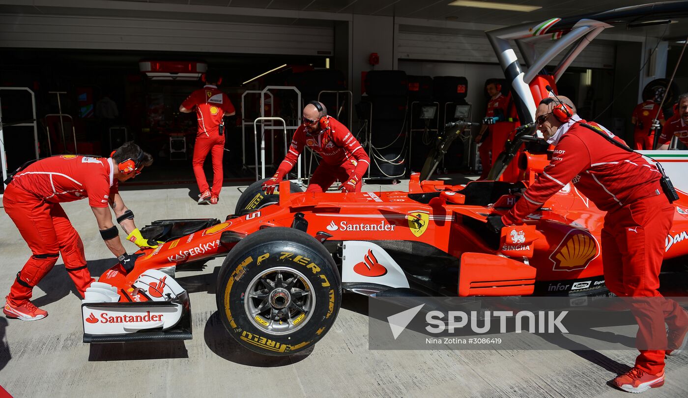 Car racing. Formula 1 Grand Prix of Russia. Free races. Third session
