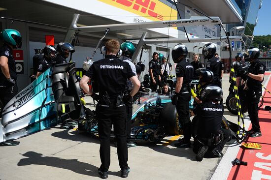 Car racing. Formula 1 Grand Prix of Russia. Free races. Third session