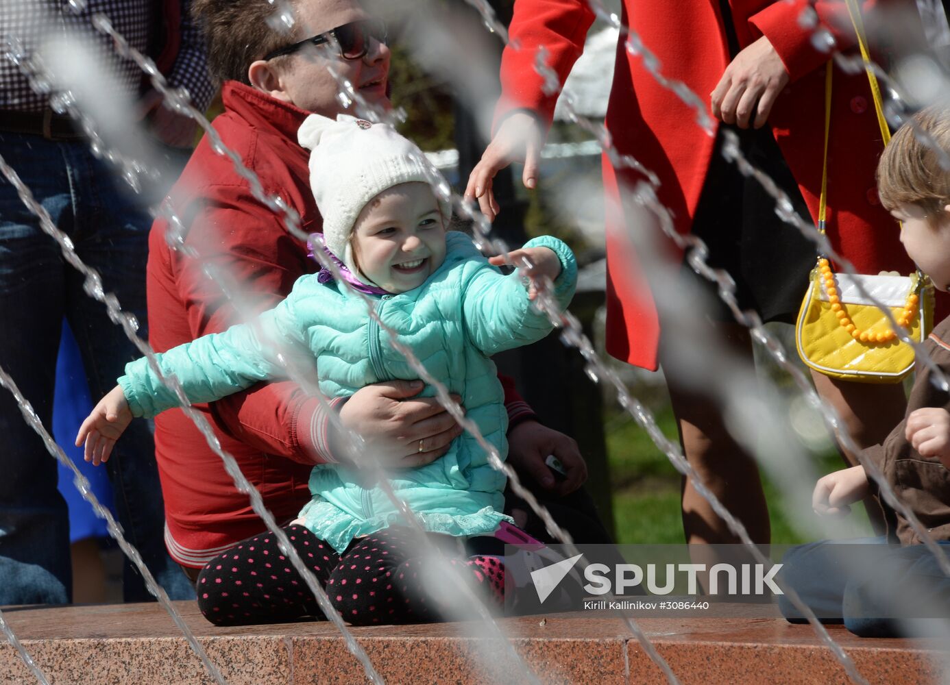 Season of fountains kicks off in Moscow