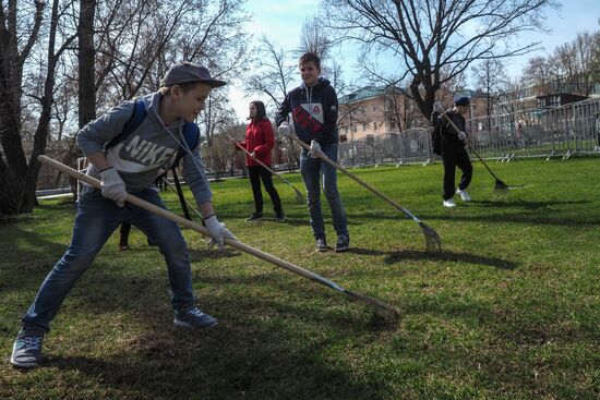 Russian nationwide volunteer clean-up day