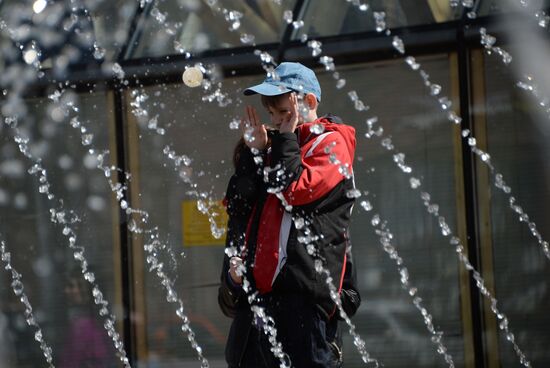 Season of fountains kicks off in Moscow