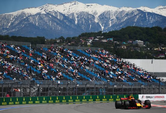 Auto racing. Formula 1 Russian Grand Prix. Free practice. Third session