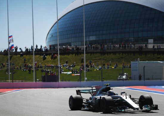 Auto racing. Formula 1 Russian Grand Prix. Free practice. Third session