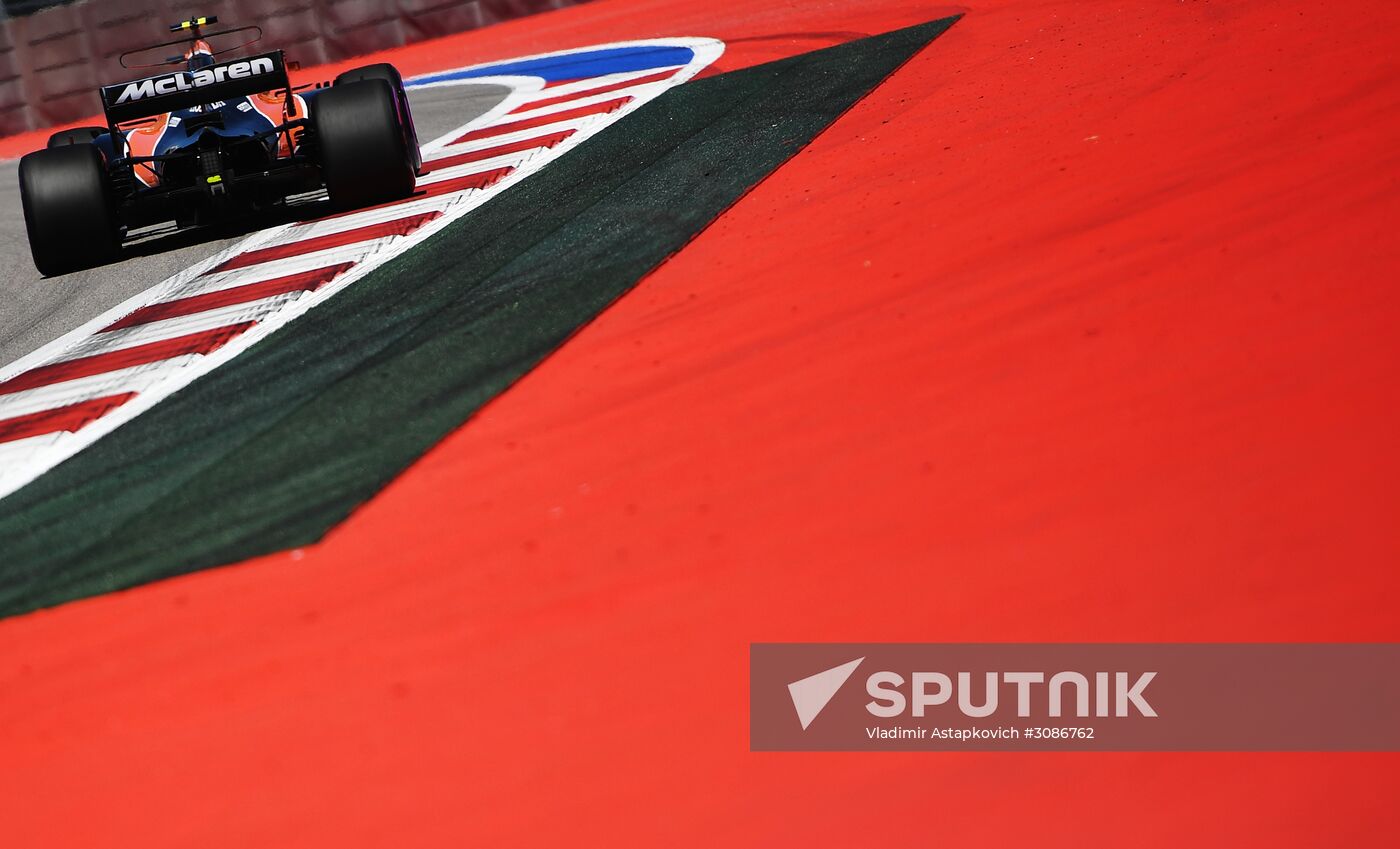 Auto racing. Formula 1 Russian Grand Prix. Free practice. Third session
