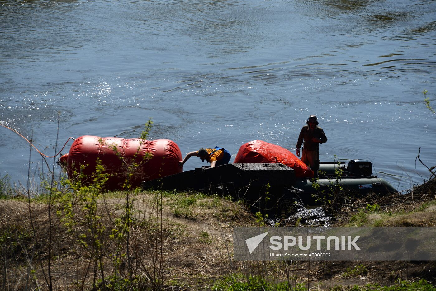 WWII tank recovered from Don riverbed by Western Military District engineers