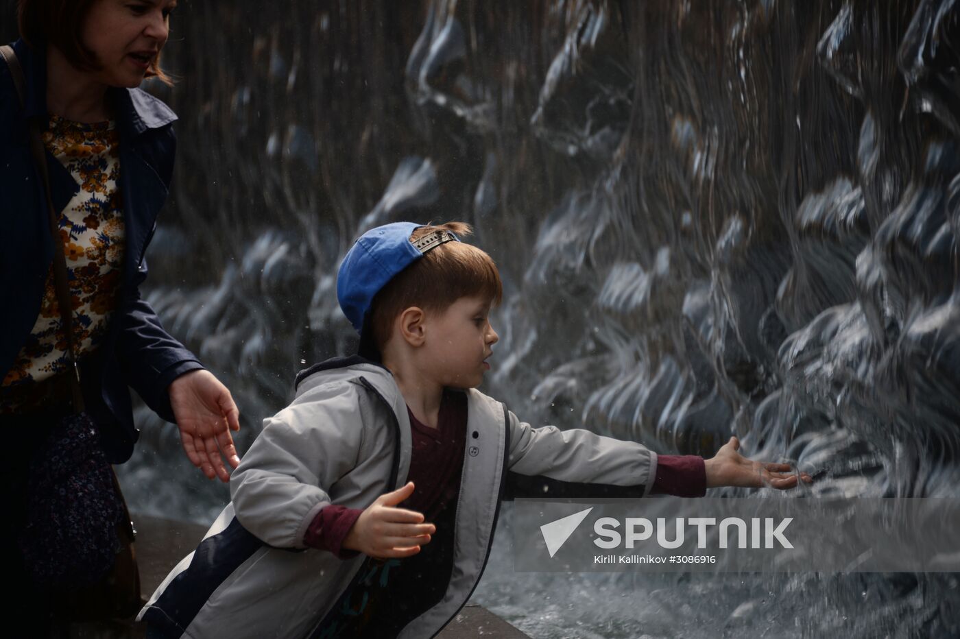 Fountain season opens in Moscow