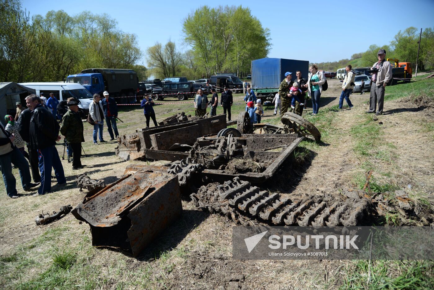 WWII tank recovered from Don riverbed by Western Military District engineers