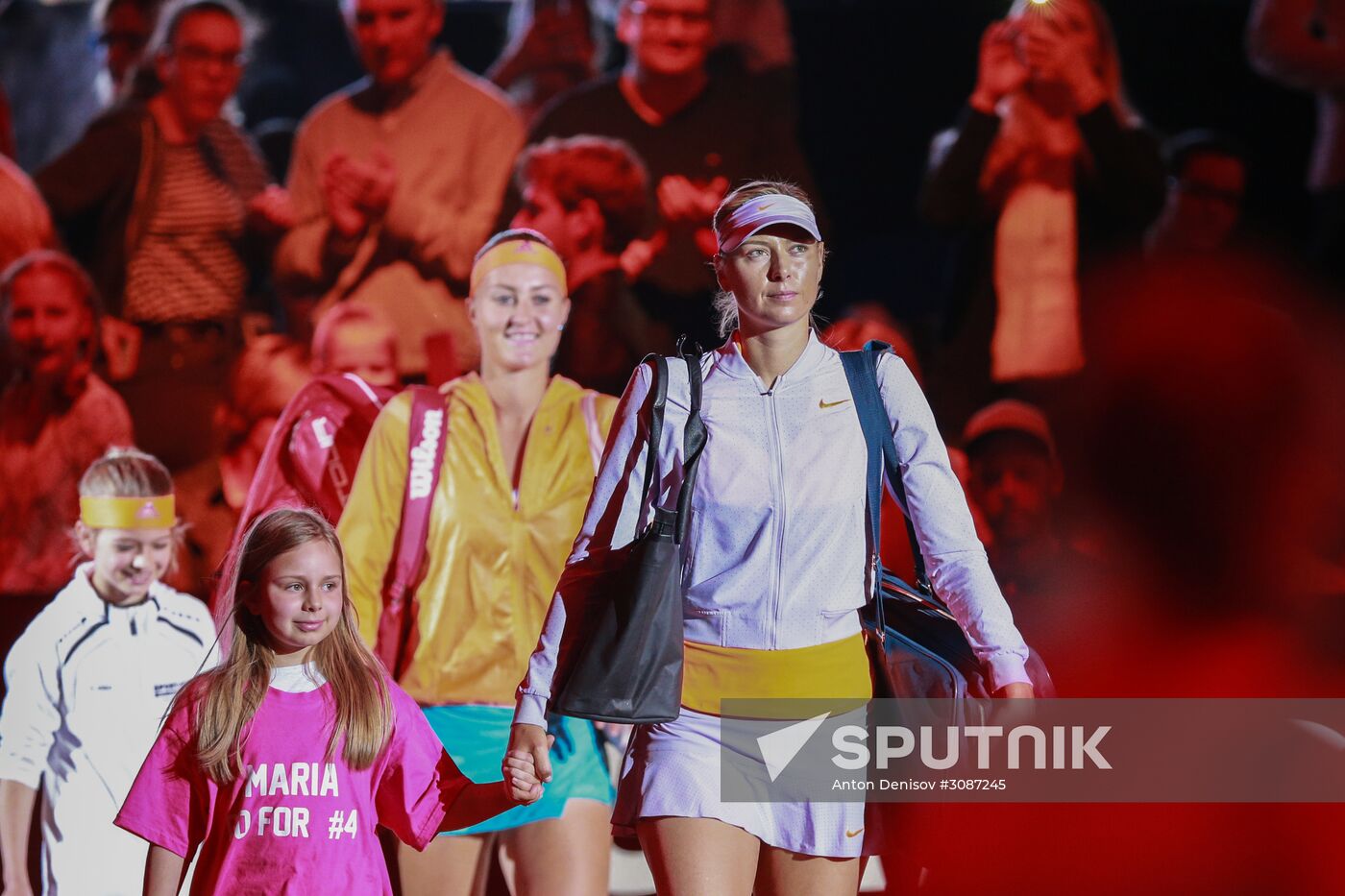 WTA Porsche Tennis Grand Prix 2017. Day Six