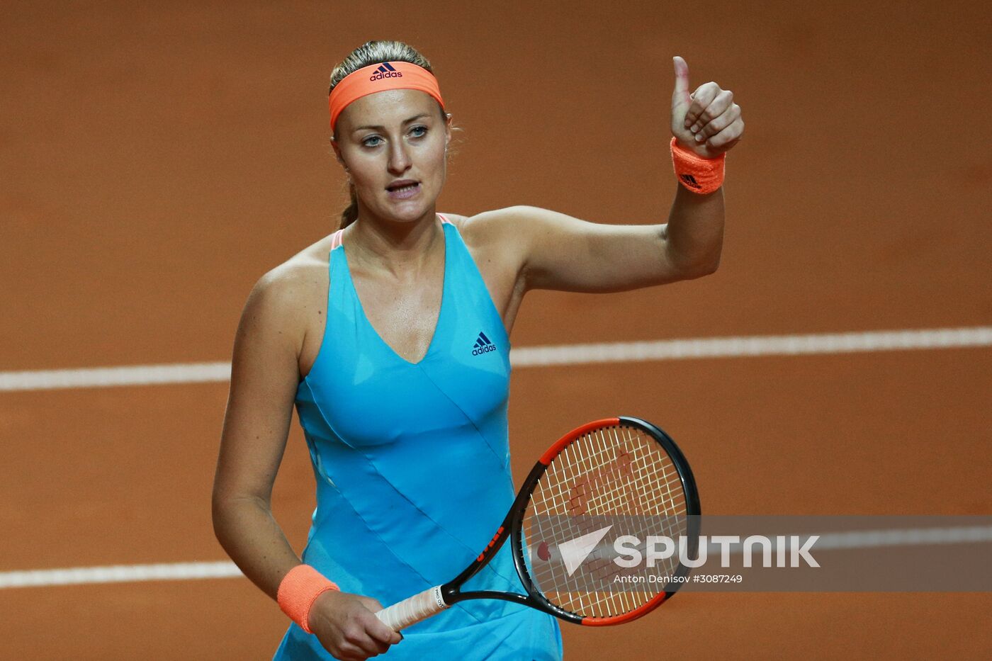 WTA Porsche Tennis Grand Prix 2017. Day Six