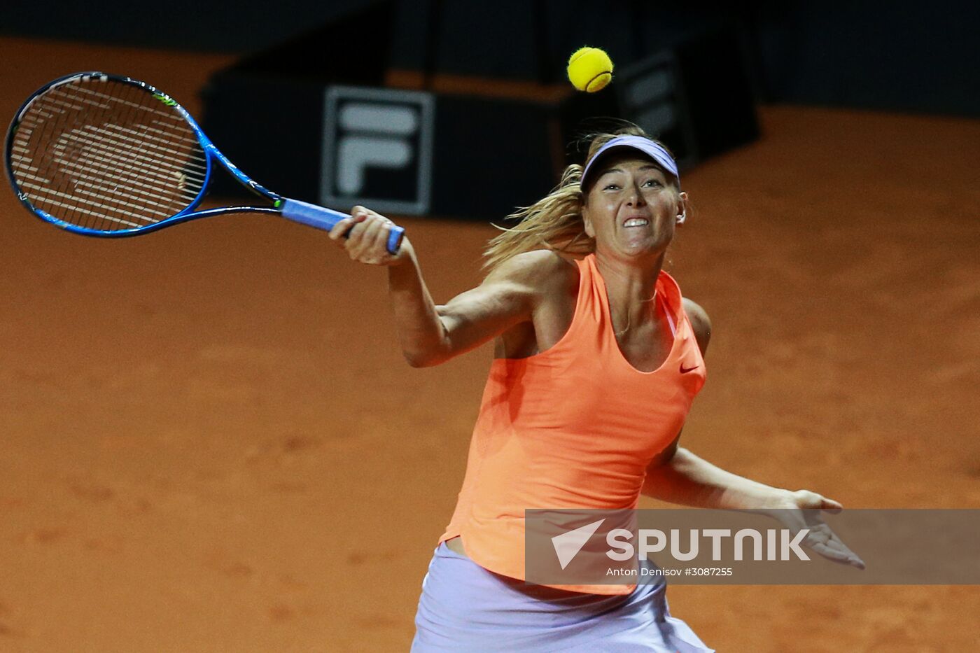 WTA Porsche Tennis Grand Prix 2017. Day Six