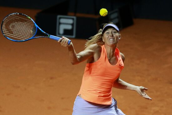 WTA Porsche Tennis Grand Prix 2017. Day Six