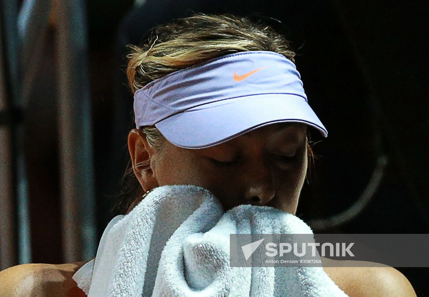 WTA Porsche Tennis Grand Prix 2017. Day Six