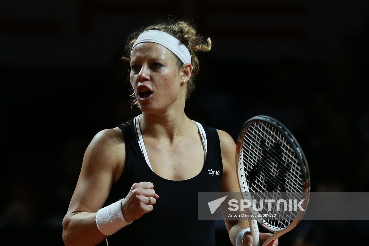 WTA Porsche Tennis Grand Prix 2017. Day Six