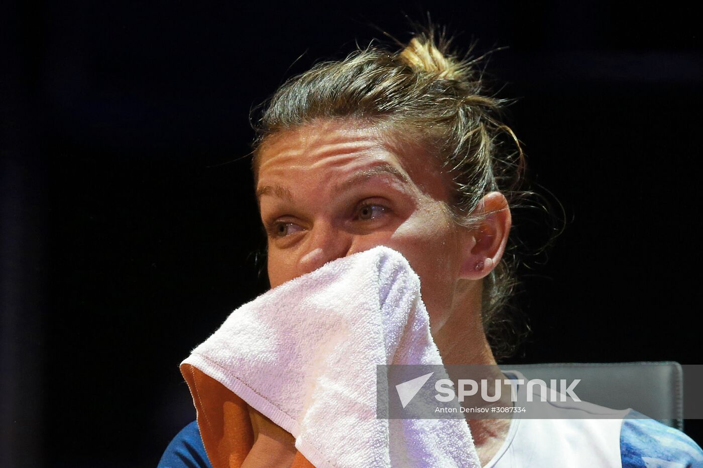 WTA Porsche Tennis Grand Prix 2017. Day Six