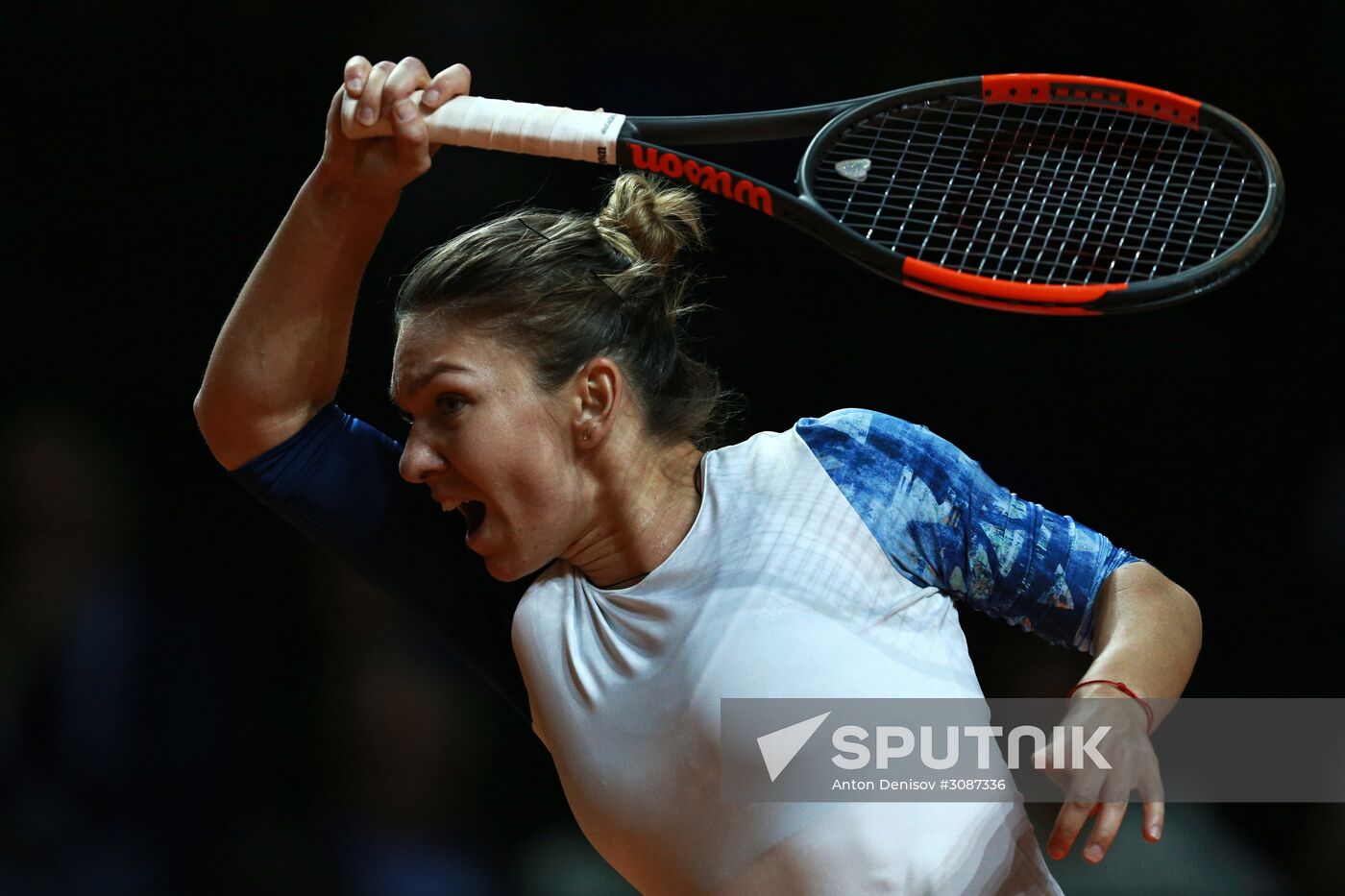 WTA Porsche Tennis Grand Prix 2017. Day Six