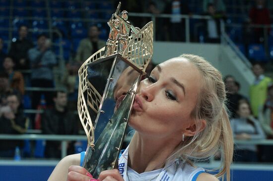 Russian Volleyball Championship. Women. Dinamo-Kazan vs. Dinamo