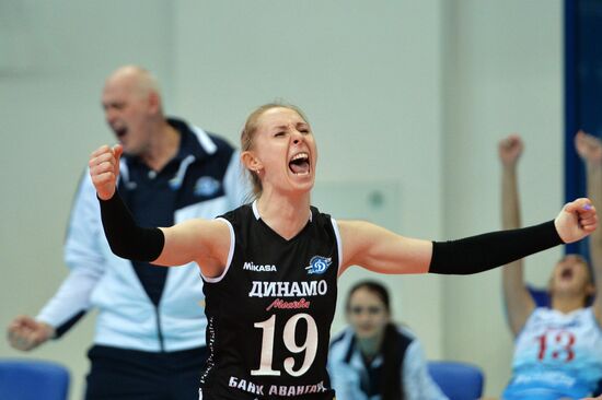 Russian Volleyball Championship. Women. Dinamo-Kazan vs. Dinamo