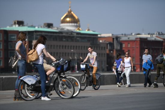 Bike rental stations open in Moscow