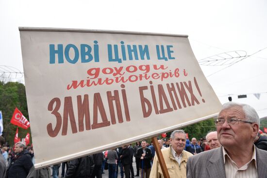 Events on International Workers' Solidarity Day abroad
