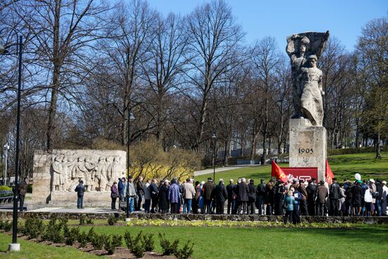 Events on International Workers' Solidarity Day abroad