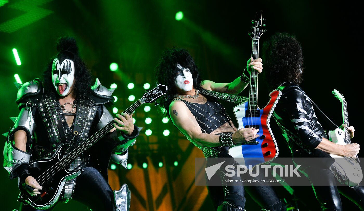 Kiss rock group in concert