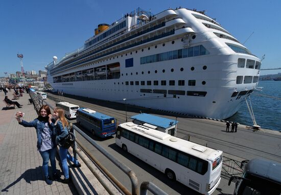 Costa Victoria ocean liner arrives in Vladivostok