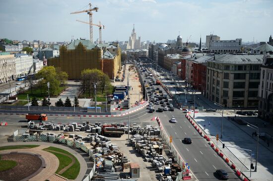 Improving Lubyanskaya Square under My Street program