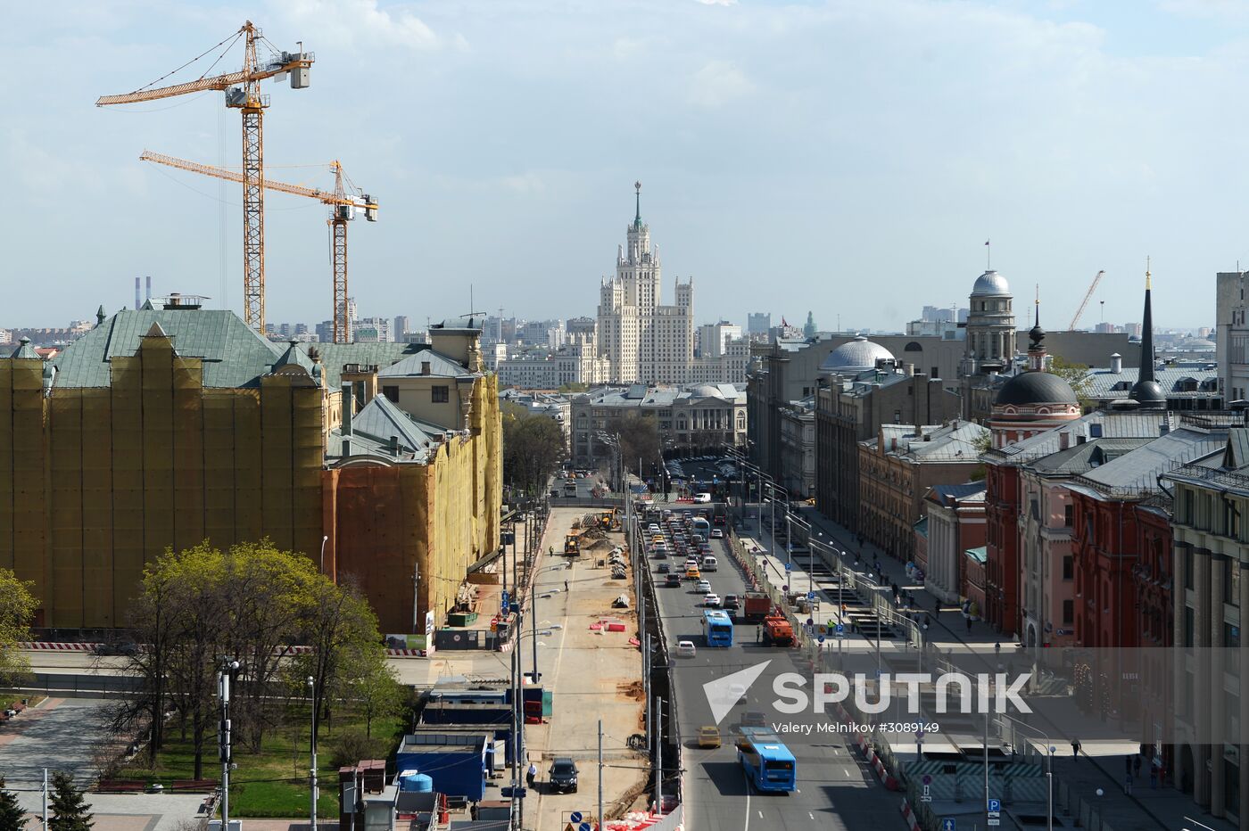 Improving Lubyanskaya Square under My Street program