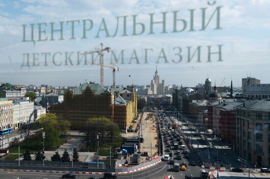 Improving Lubyanskaya Square under My Street program
