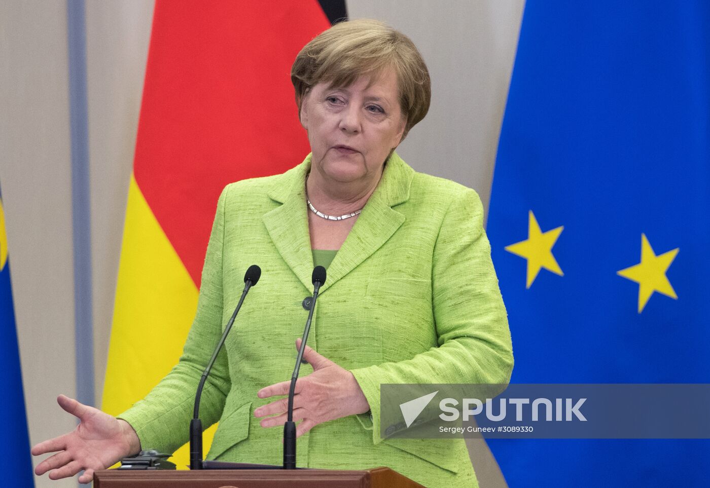 Negotiations between Russian President Vladimir Putin and Federal Chancellor of Germany Angela Merkel