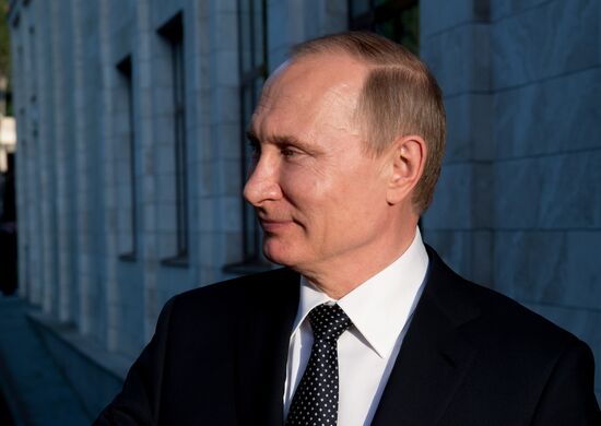 President Putin meets with Presient of South Ossetia Bibilov