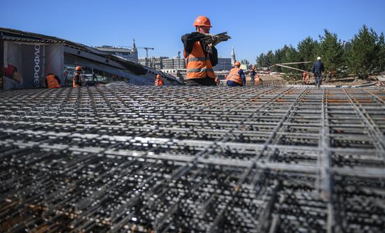 Zaryadye Park under construction