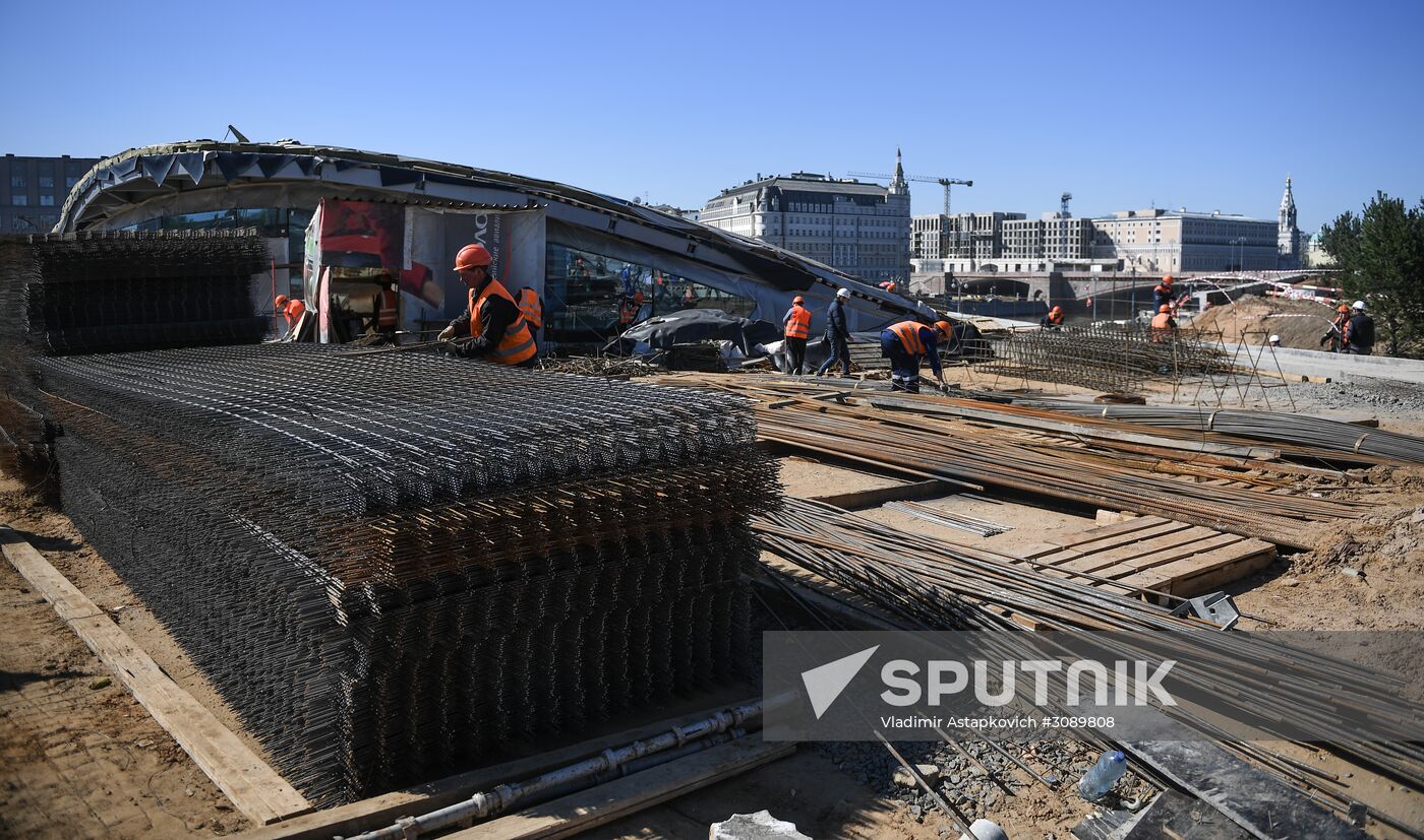 Zaryadye Park under construction