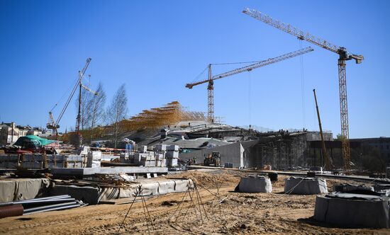 Zaryadye Park under construction