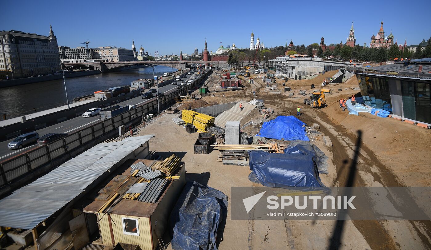 Zaryadye Park under construction