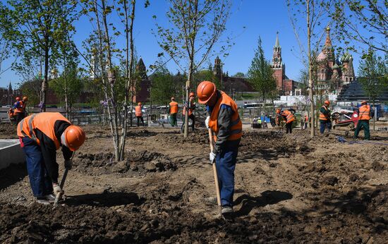 Zaryadye Park under construction