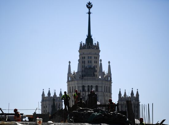 Zaryadye Park under construction